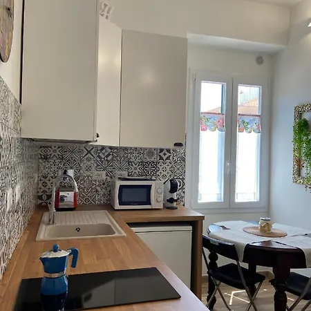 Menasihome